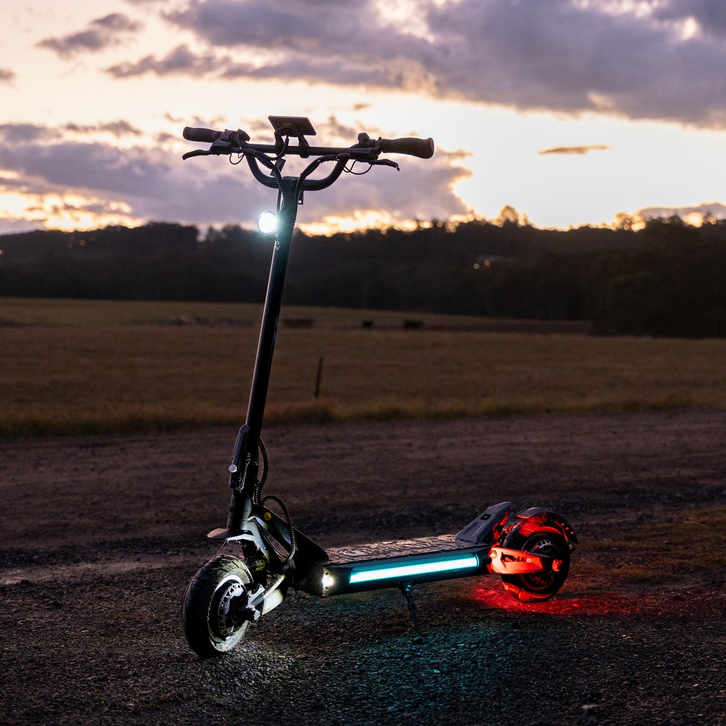 Bolzzen Phoenix 6026 Dual Motor Performance E-Scooter